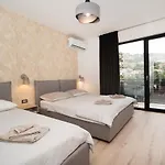 Marea Apartment